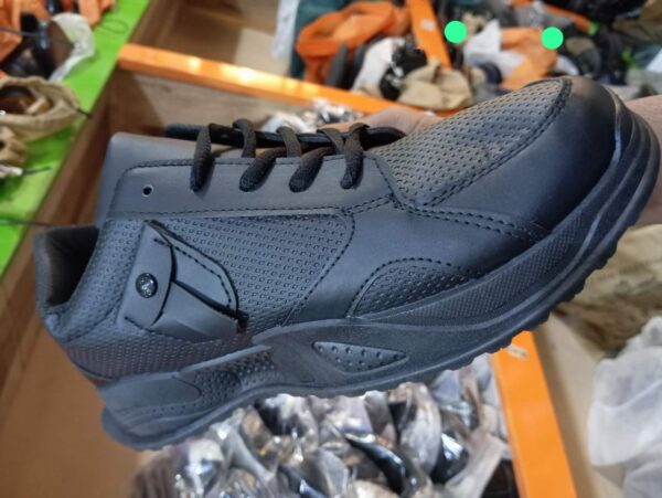 BLACK SHOES